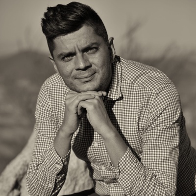 Панел Панайотов